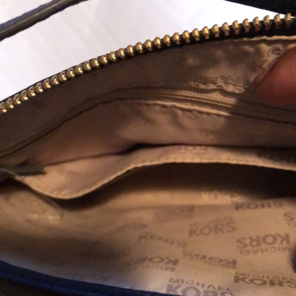 🔥MICHAEL KORS 🔥XxLarge wristlet 🔥🔥 main image 0